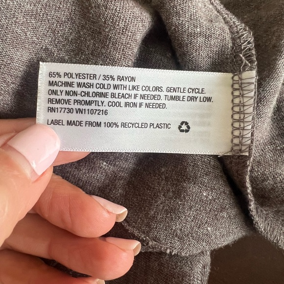 NWT Brown Turtleneck Light Weight Long Sleeve Top - Picture 8 of 8